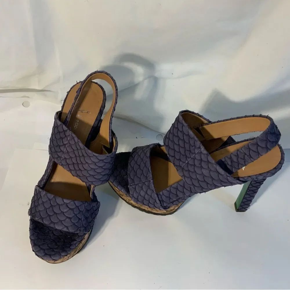 Lisa for Donald Pliner Purple Faux Snakeskin Platform Sandal Heels 6.5M